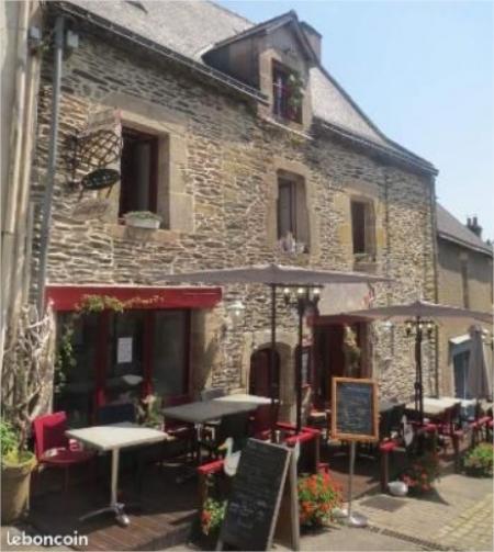 68 - x RESTAURANT ((Salon de Coiffure)) - A VENDRE - ROCHEFORT-EN-TERRE (56220)