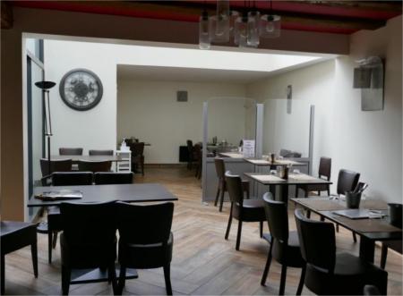 94 - x RESTAURANT LICENCE IV, ((Salon de Coiffure)) 80m² - A VENDRE - MULHOUSE (68200)