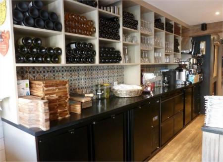 133 - x RESTAURANT 262 M², ((Salon de Coiffure)) 262m² - A VENDRE - CHARTRES (28000)