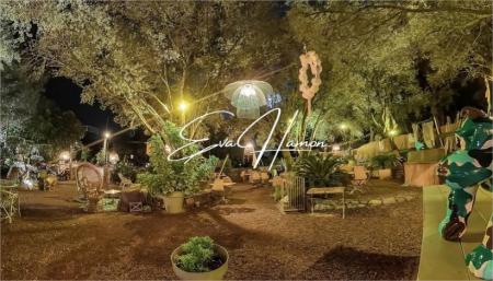 147 - x RESTAURANT 140 M², ((Salon de Coiffure)) 140m² - A VENDRE - PORTO-VECCHIO (20137)