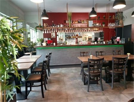 176 - x RESTAURANT AVEC TERRASSE INTÉRIEURE, ((Salon de Coiffure)) 40m² - A VENDRE - ROMAINVILLE (93230)