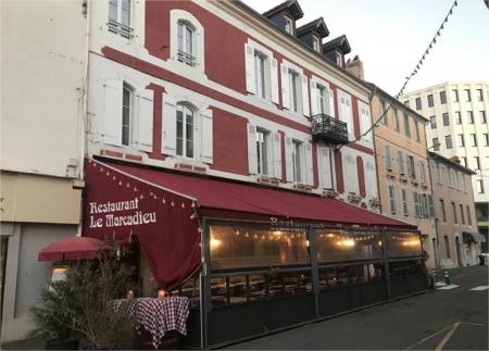 216 - x RESTAURANT LE MARCADIEU, ((Salon de Coiffure)) 90m² - A VENDRE - QUARTIER FOIRAIL, TARBES (65000)