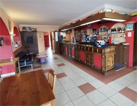233 - x RESTAURANTS MURS ET FONDS, ((Salon de Coiffure)) 450m² - A VENDRE - CONNERRÉ (72160)