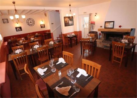 247 - x RESTAURANT 459 M², ((Salon de Coiffure)) 459m² - A VENDRE - ORRY-LA-VILLE (60560)
