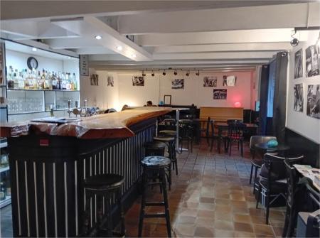 DADIVAZI,  (()) 120m� - A VENDRE - 55 GRANDE RUE,  CH&Acirc;TEAULIN (29150)
