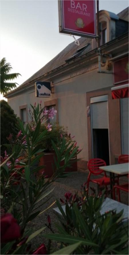 LE CREANS ,  ((Restaurant)) 120m� - A VENDRE - 19 RUE NATIONALE,  CLERMONT CREANS (72200)