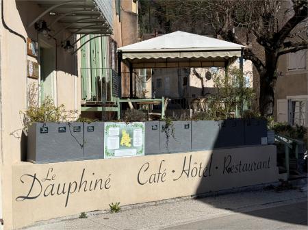LE BISTROQUET,  (()) 500m� - A VENDRE - 6PLACE PIERRE DEVOLUY,  CH&Acirc;TILLON EN DIOIS (26410)