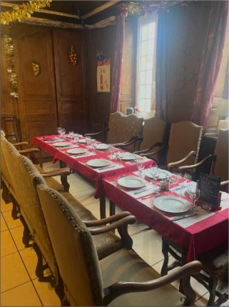 377 - x LE PUB ROCHEFORT, (()) 360m² - A VENDRE - 6 PLACE ROCHEF, GUERET (23000)